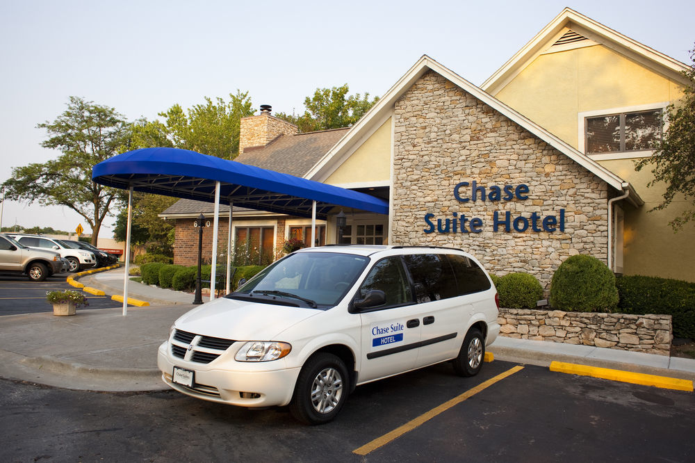 Cloverleaf Suites Kansas City Overland Park Exterior photo