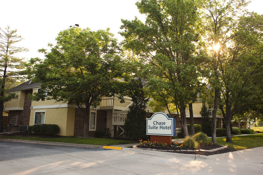 Cloverleaf Suites Kansas City Overland Park Exterior photo